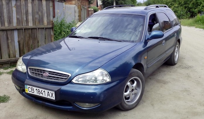 Бизнес-классный автомобиль – Kia Clarus