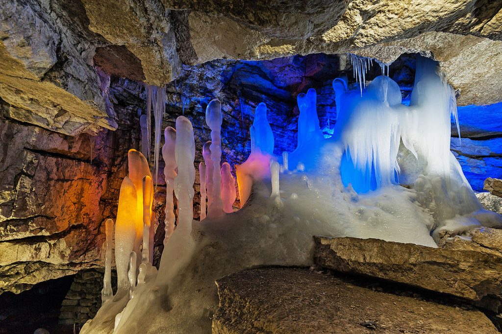Знаменитая Кунгурская пещера
