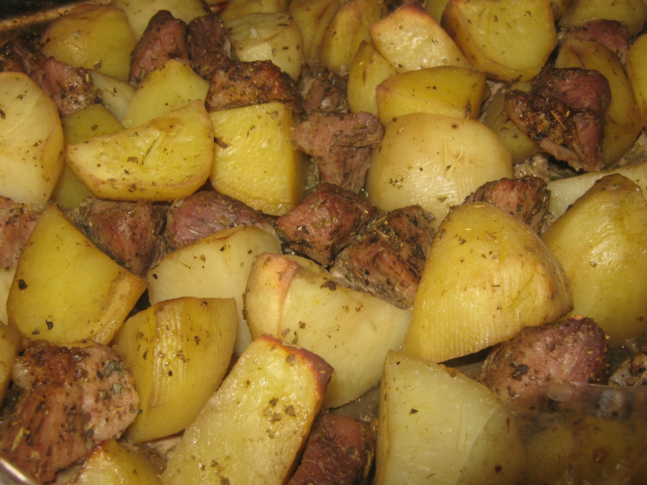 Запеченный картофель с мясом